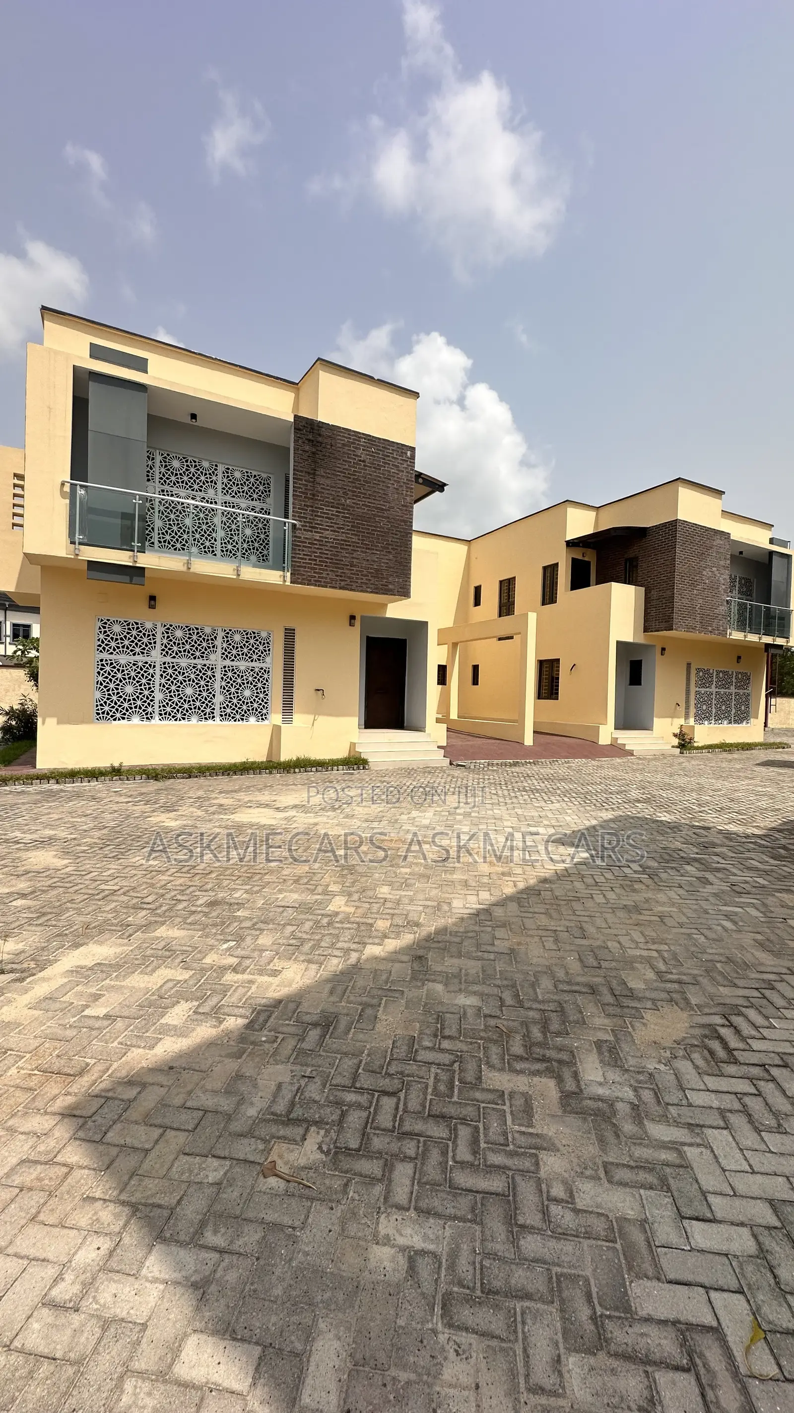 4bdrm Duplex in Abraham Adesanya, Ajah for rent