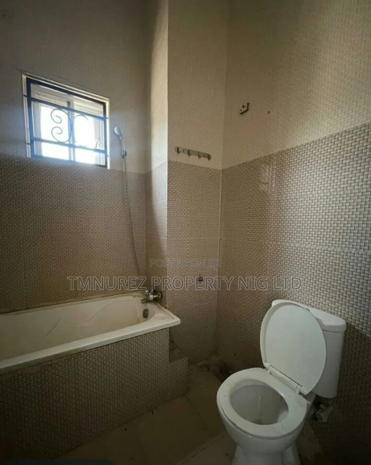 3bdrm Apartment in Agungi for rent