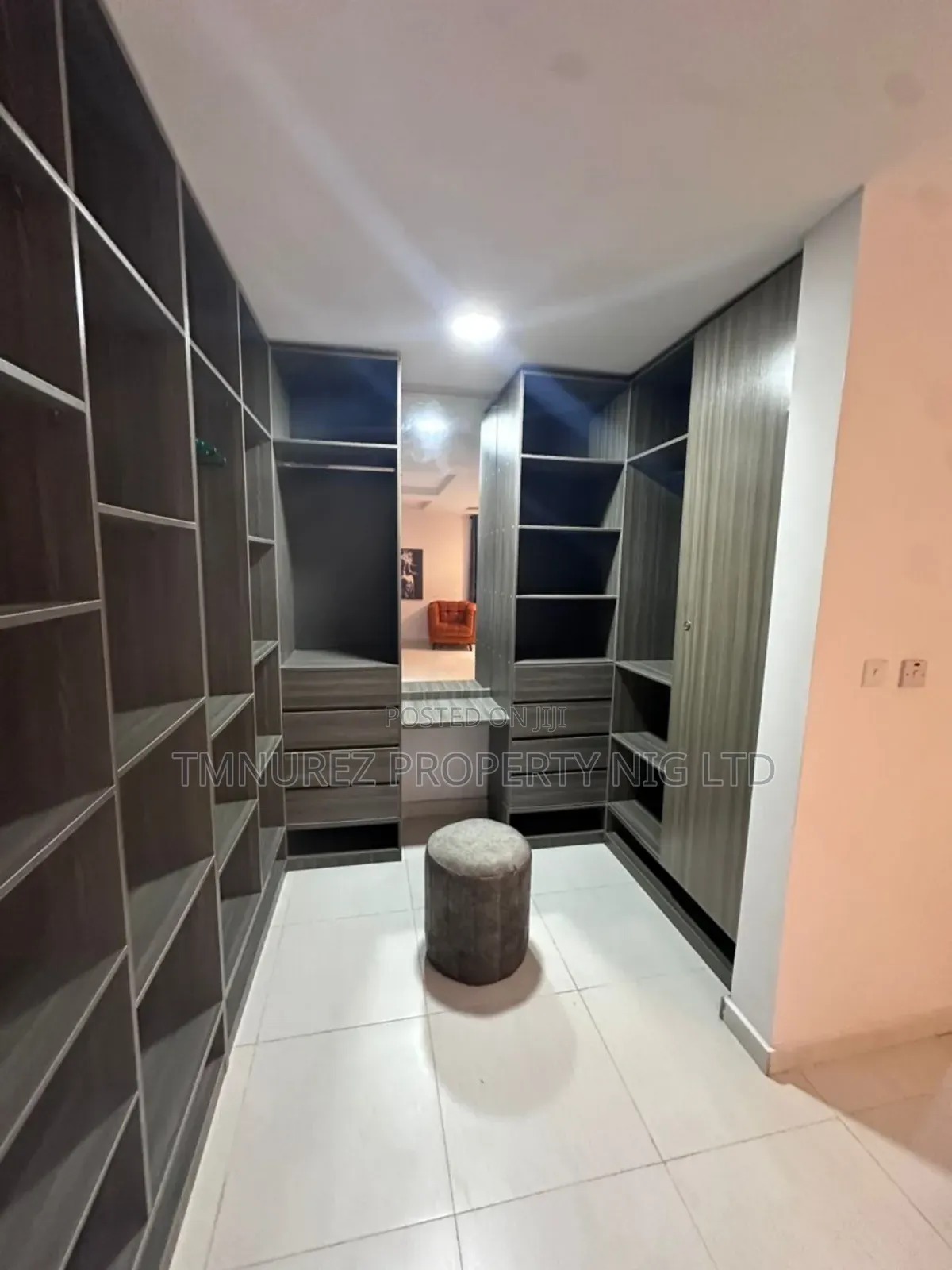 3bdrm Apartment in Oogolo, Ologolo for rent