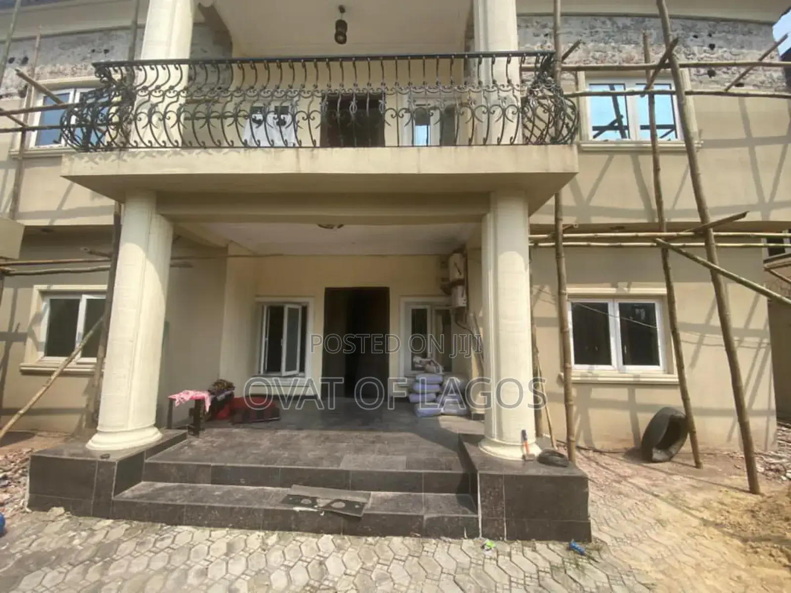 5bdrm Duplex in Chevron Toll Gate for rent