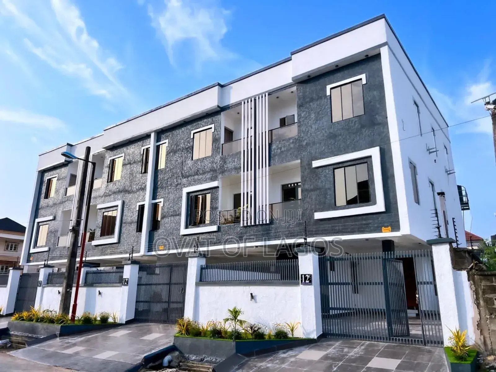 4bdrm Duplex in Lekki Phase 1 for sale