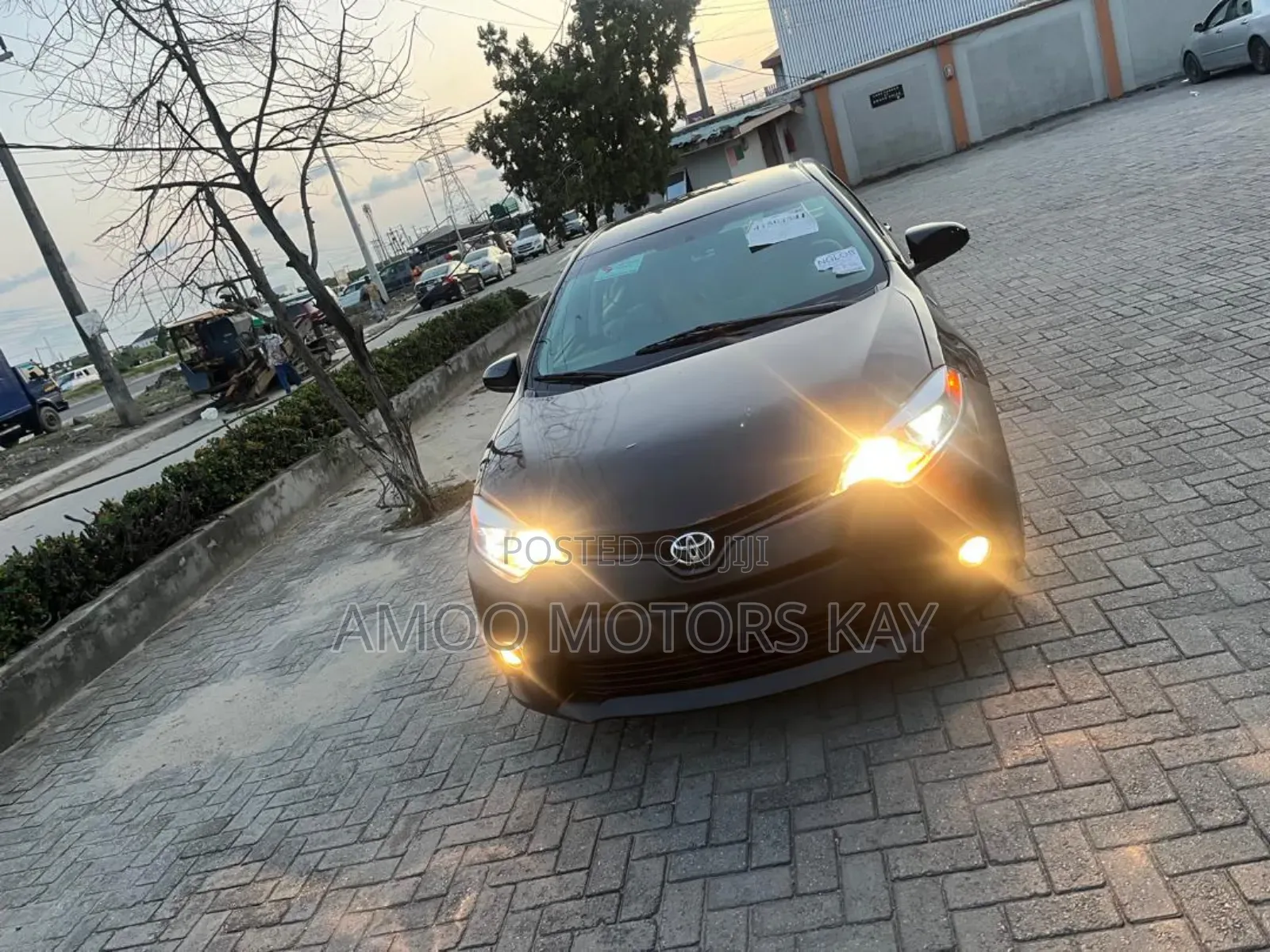 Toyota Corolla LE Eco 4dr Sedan (1.8L 4cyl CVT) 2016 Black