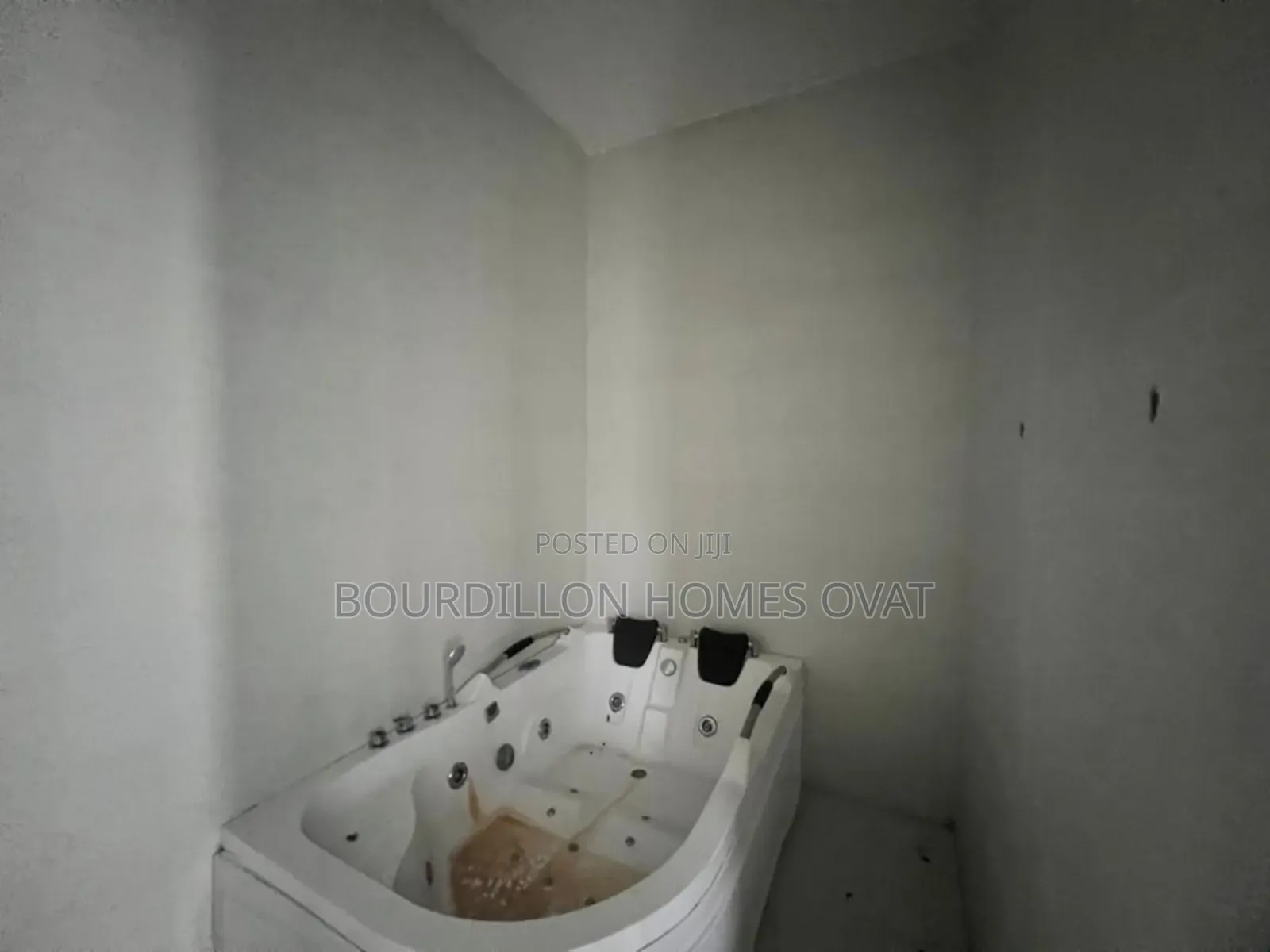 4bdrm Duplex in Orchid Lekki Lagos for rent