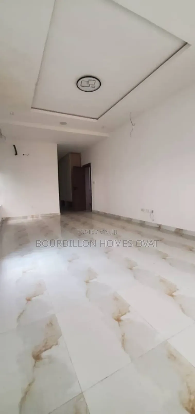5bdrm House in Lekki Phase 1 for rent