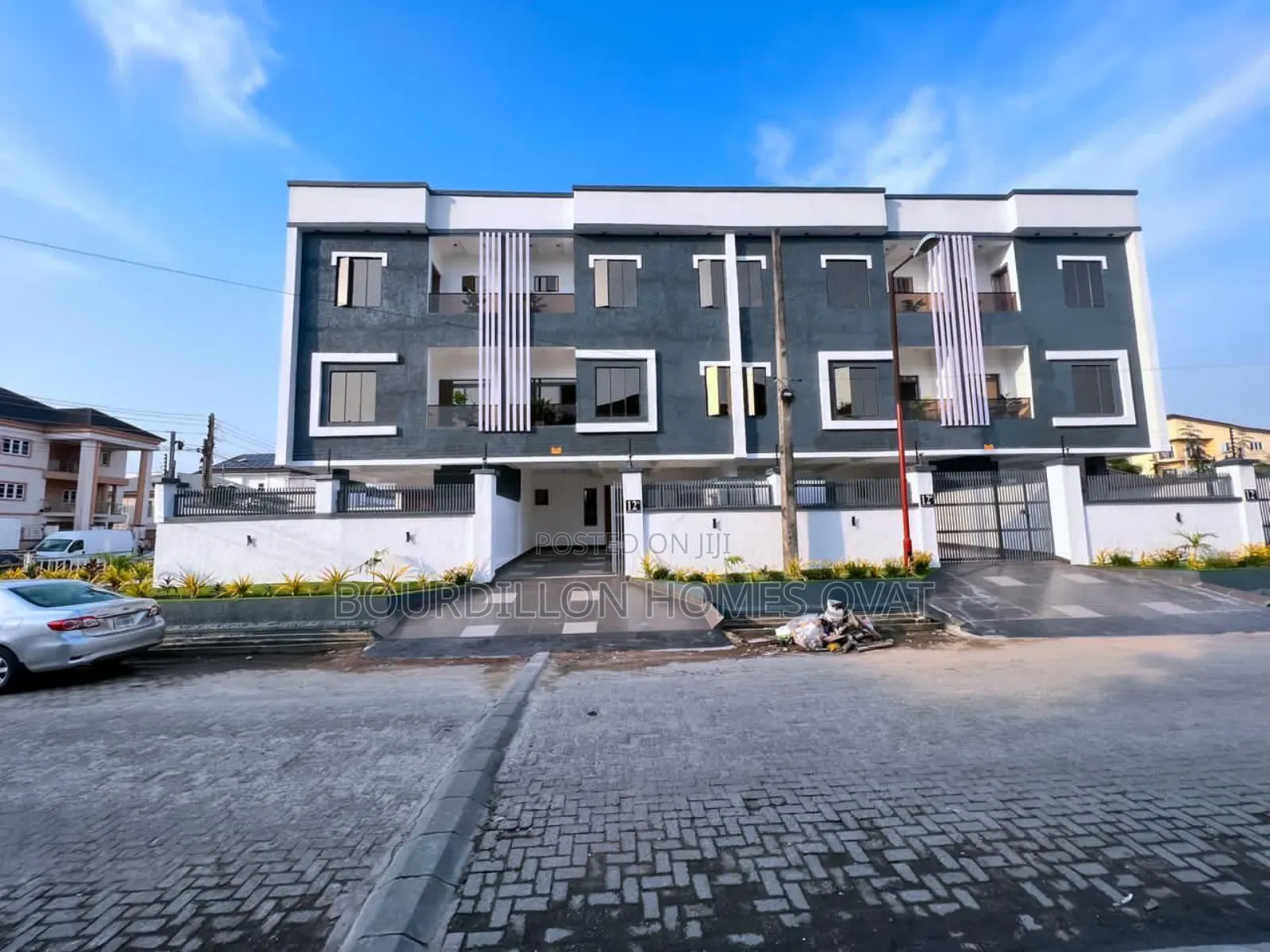 4bdrm Duplex in Lekki Phase 1 Lagos for sale