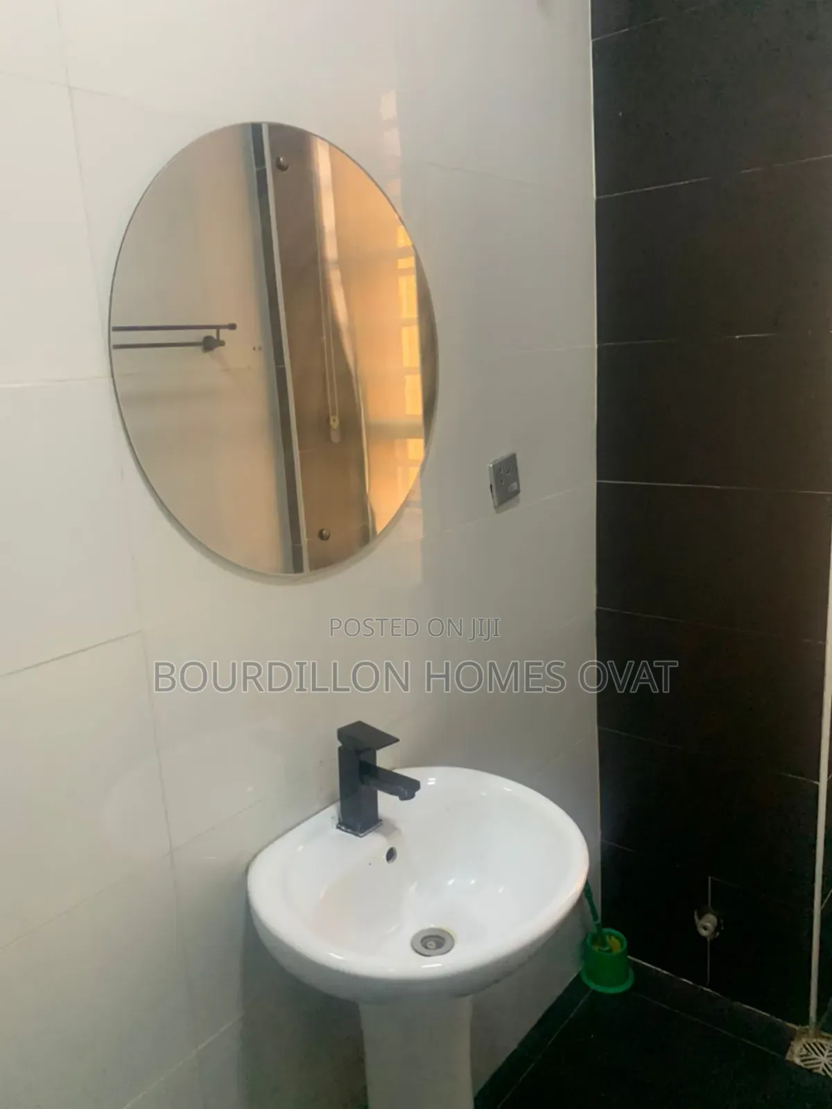 2bdrm Apartment in Lekki County Road for rent