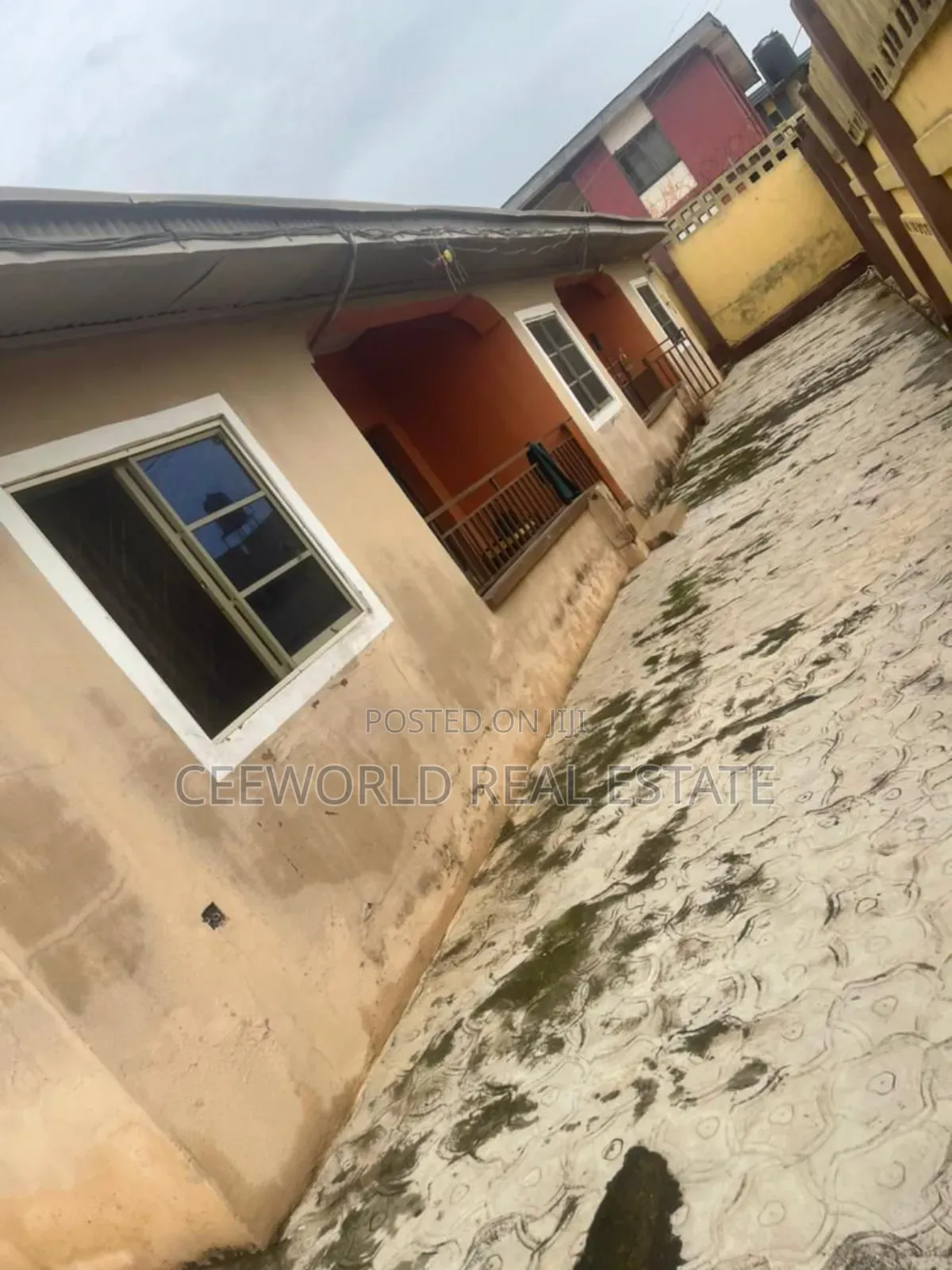 3bdrm Block of Flats in Bashorun, Basorun for sale