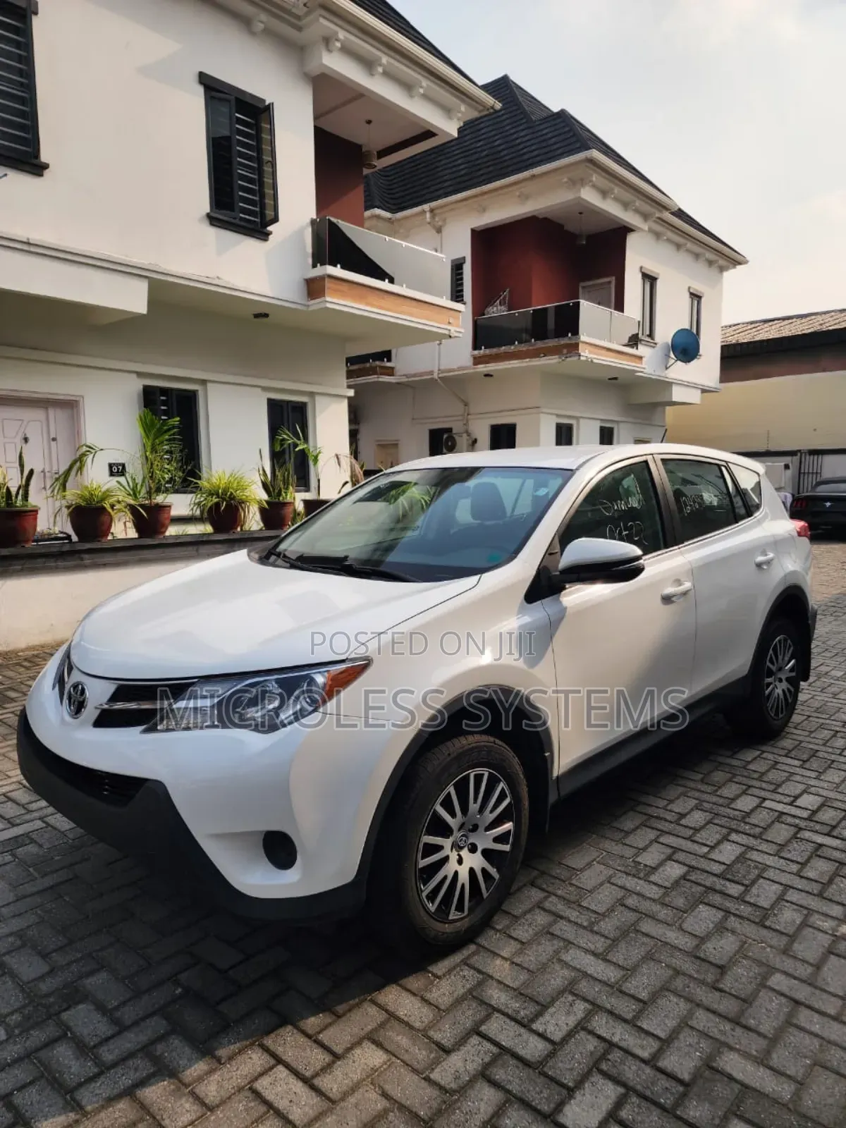 Toyota RAV4 2015 White