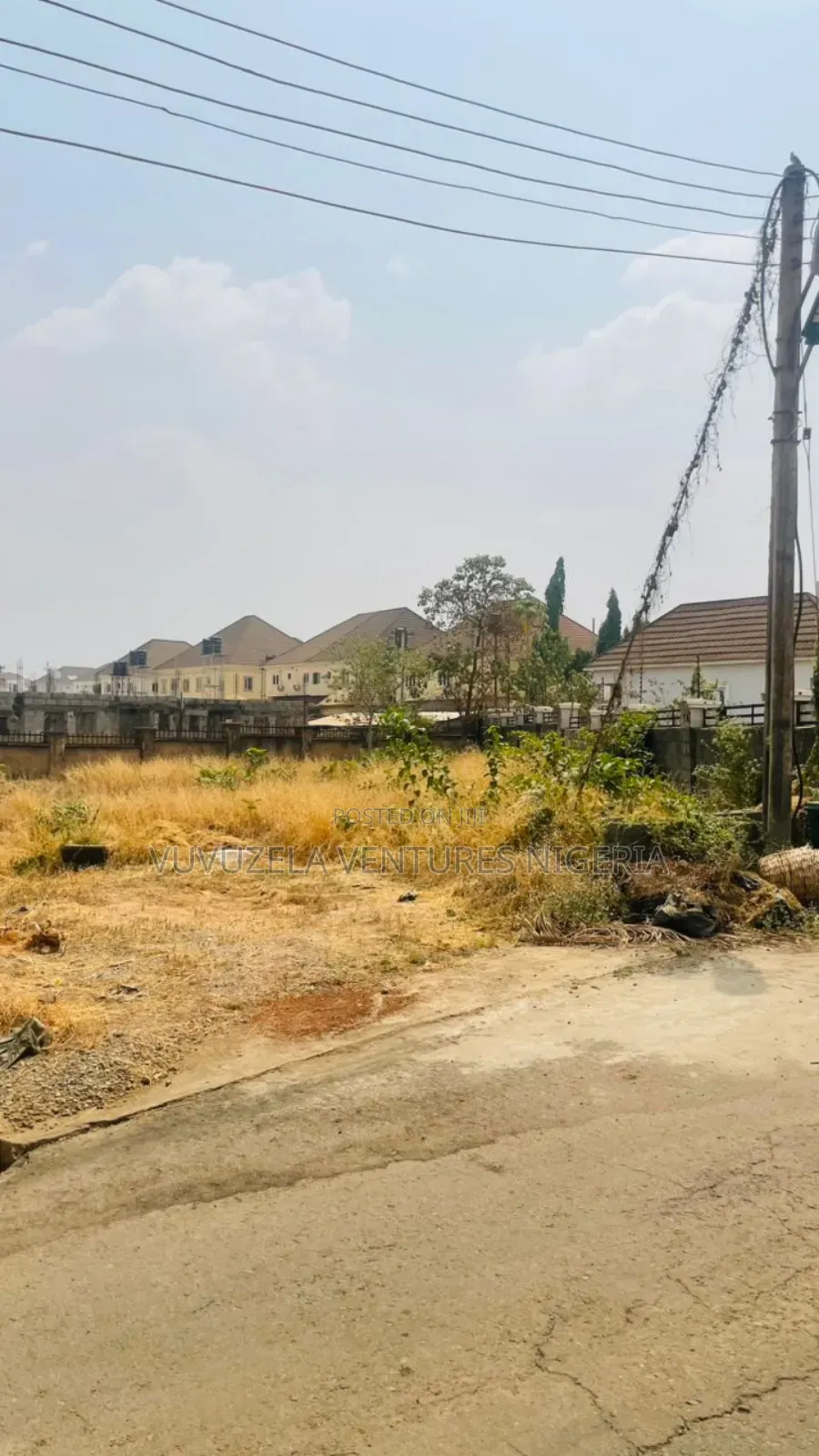 600 SQM in D Best Most Beautiful Estate in Gaduwa