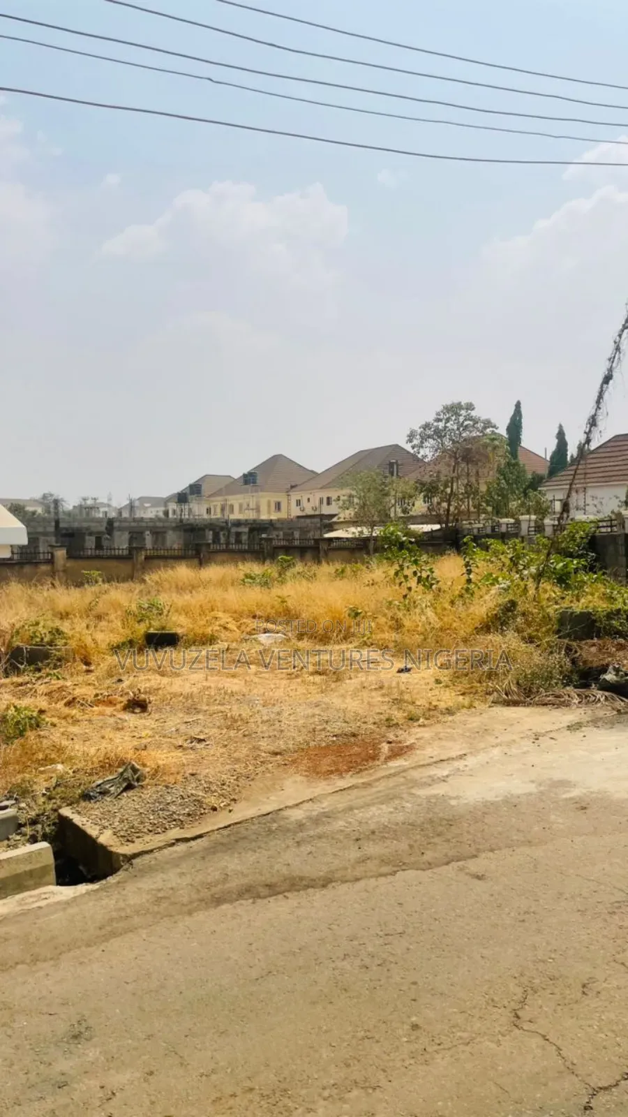 600 SQM in D Best Most Beautiful Estate in Gaduwa
