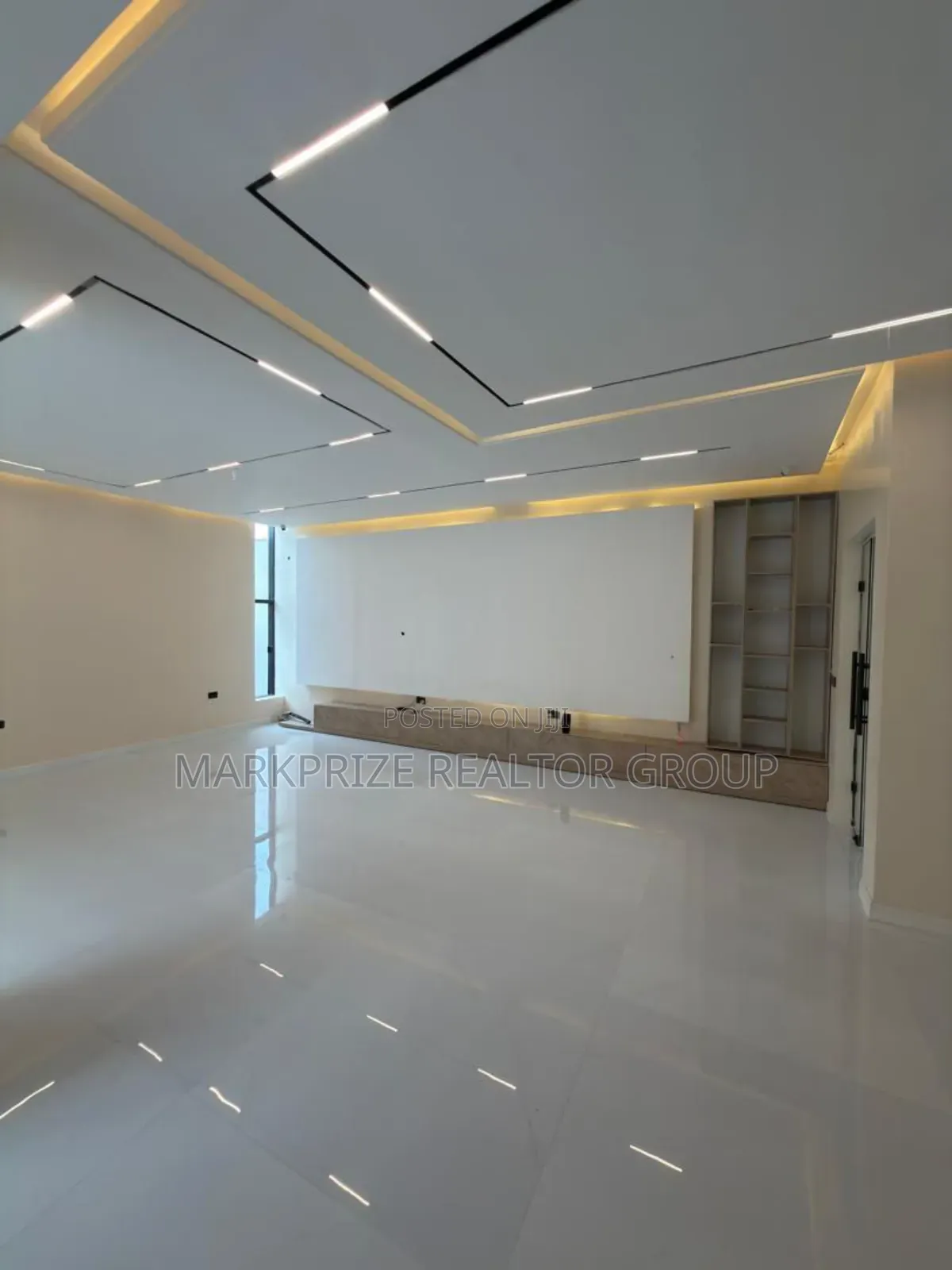 4bdrm Duplex in Ojo for sale