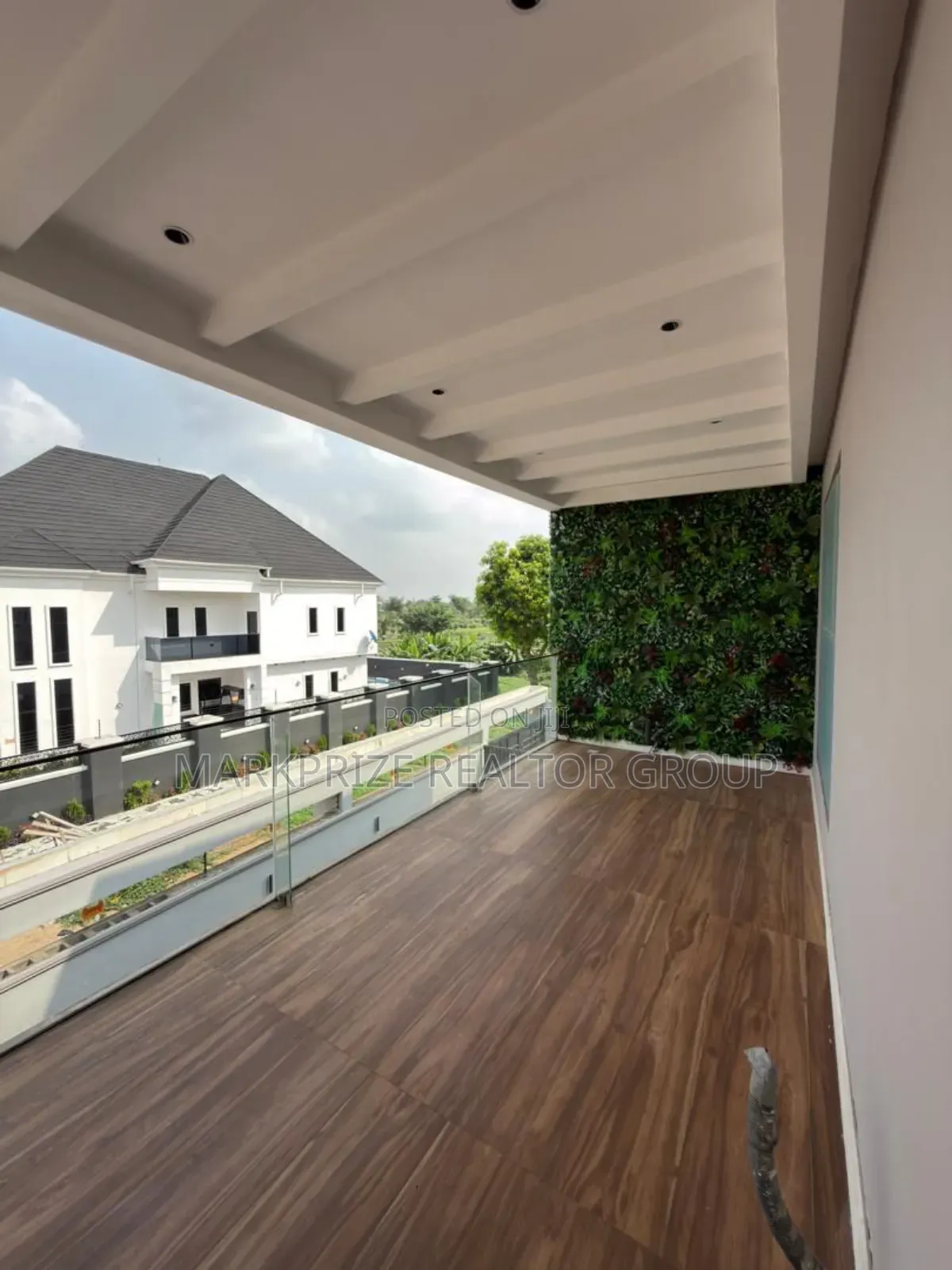 4bdrm Duplex in Ojo for sale