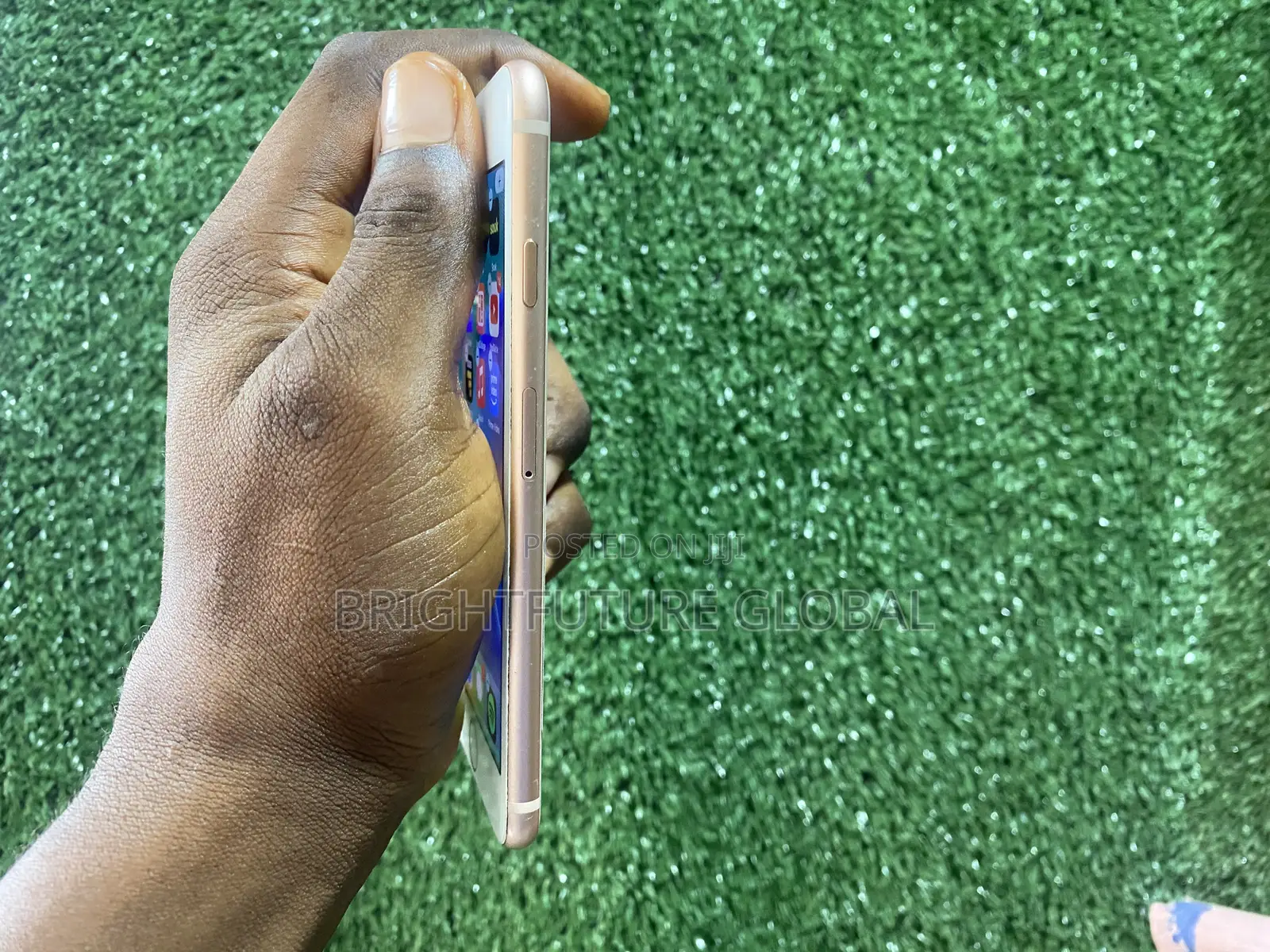 Apple iPhone 8 64 GB Gold