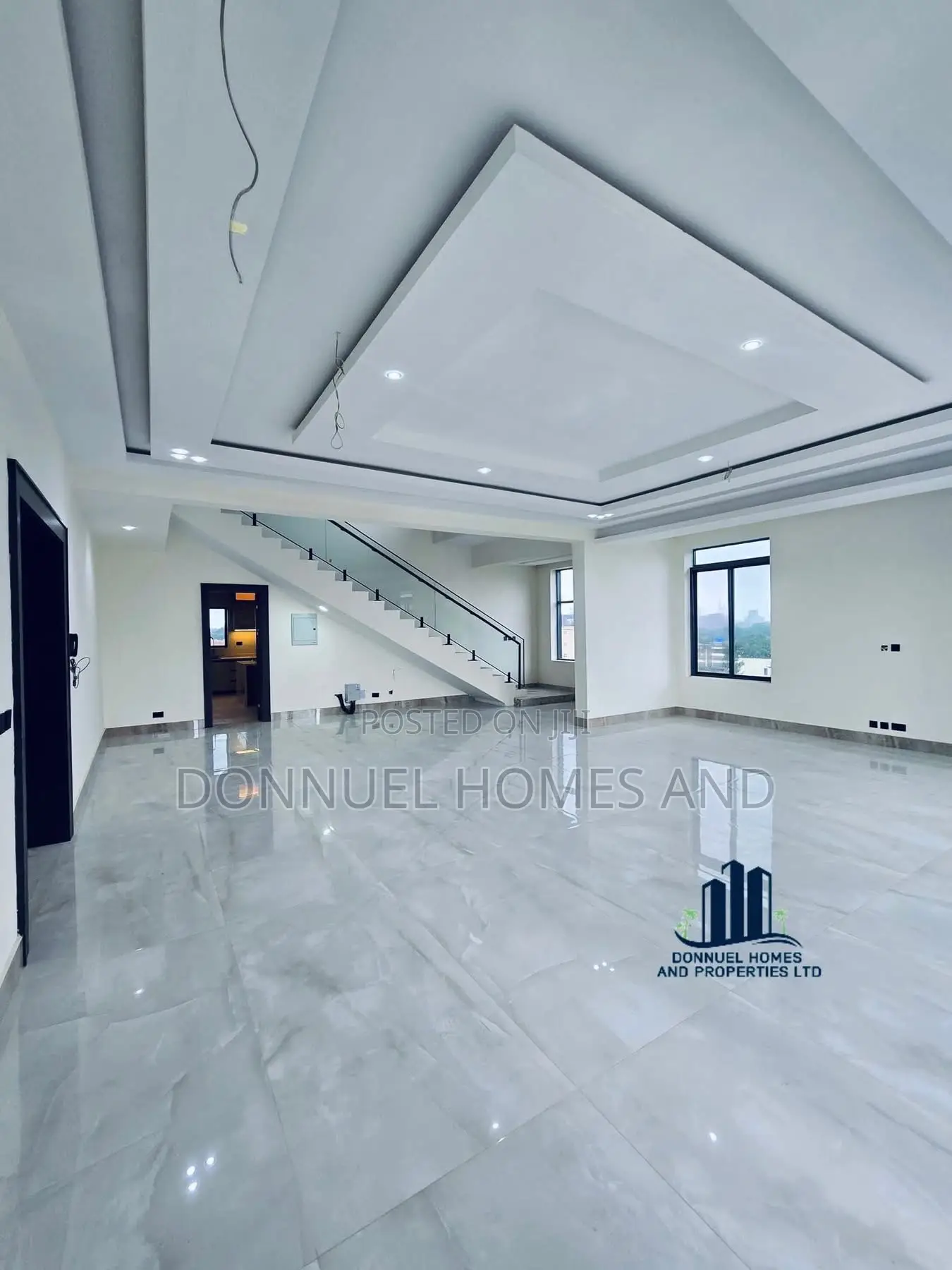 5bdrm Penthouse in Ikoyi for sale