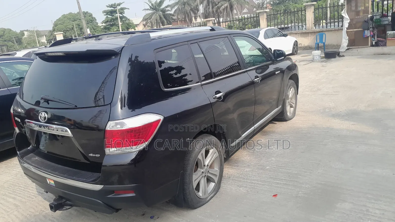 Toyota Highlander Limited 3.5l 4WD 2013 Black