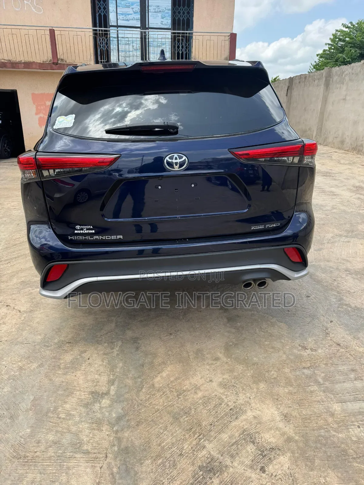 Toyota Highlander XSE 2022 Blue