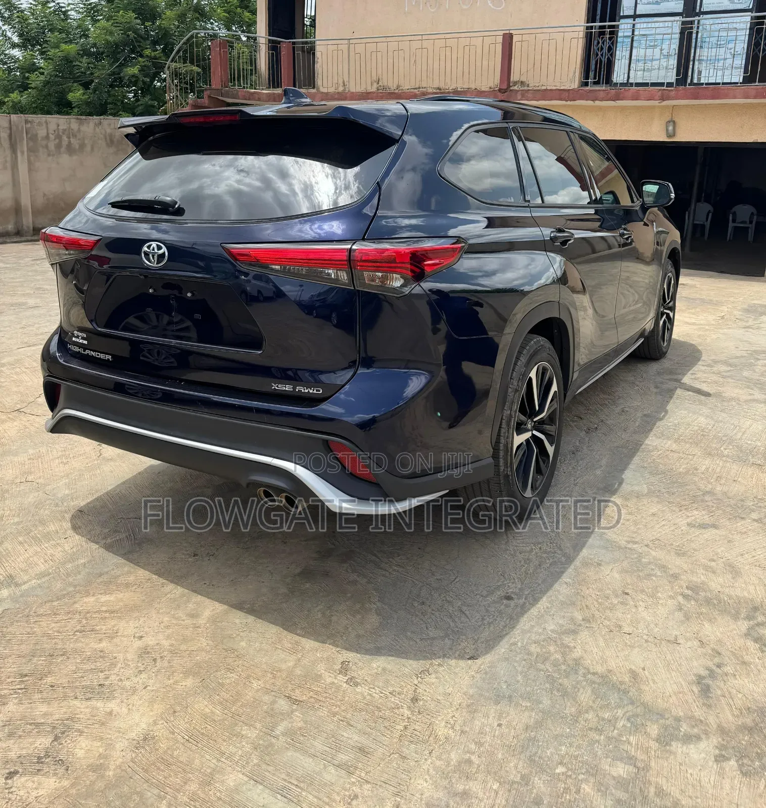 Toyota Highlander XSE 2022 Blue
