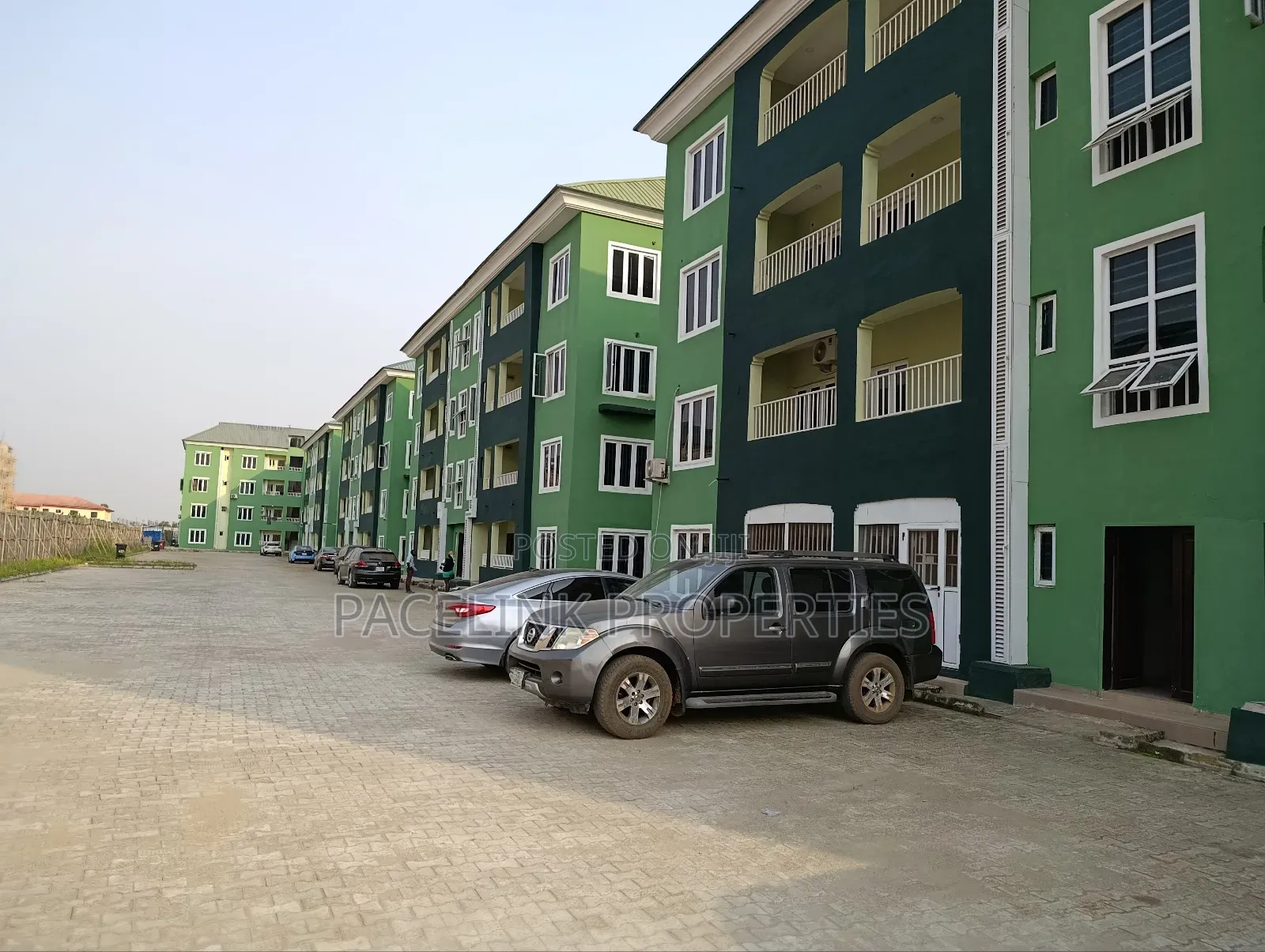 3bdrm Block of Flats in Ipaja / Ipaja for sale