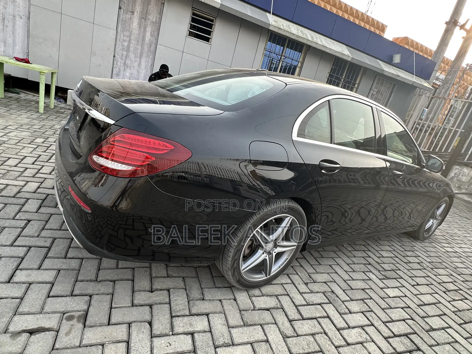 Mercedes-Benz E300 2016 Black