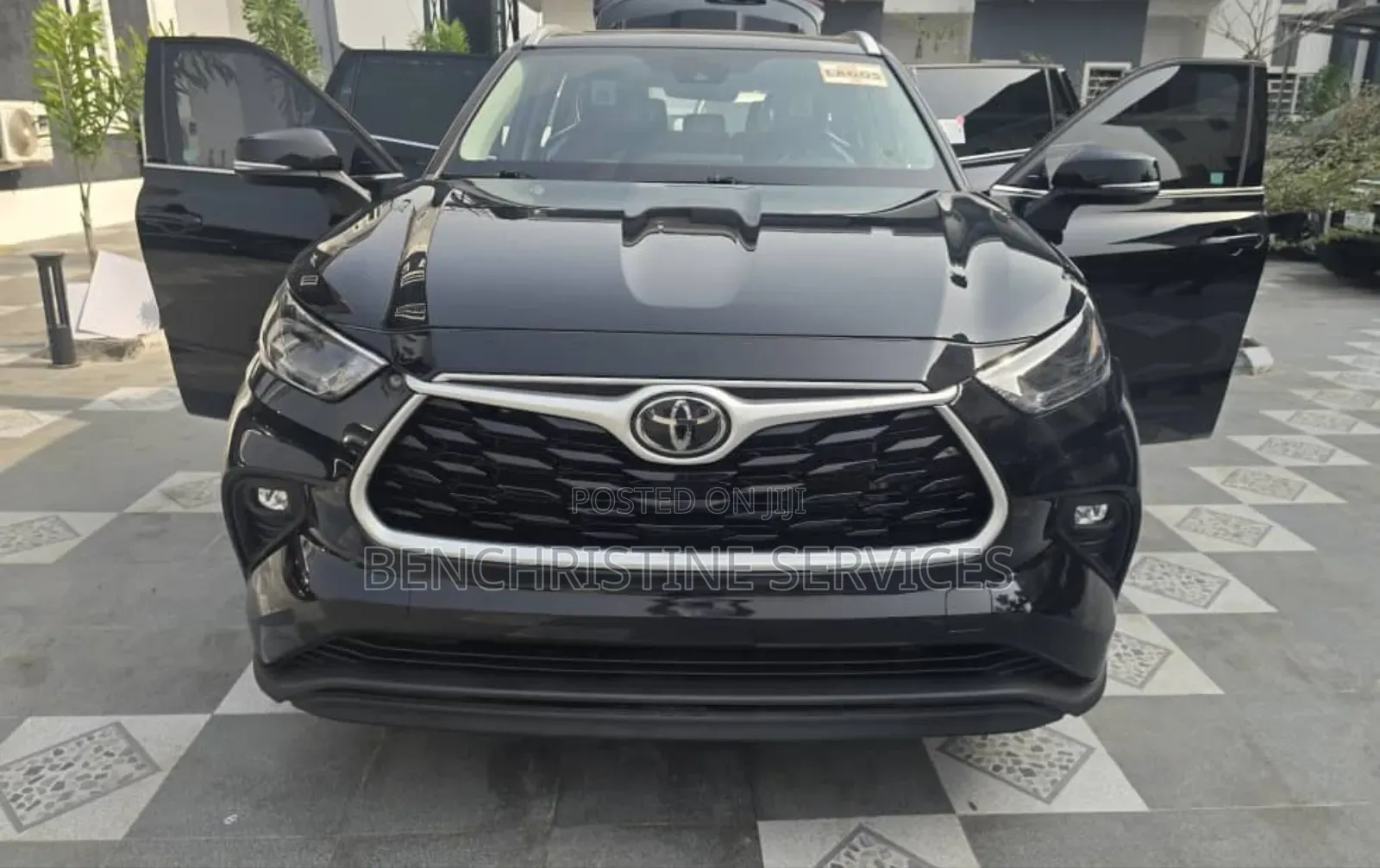 Toyota Highlander XLE 2022 Black