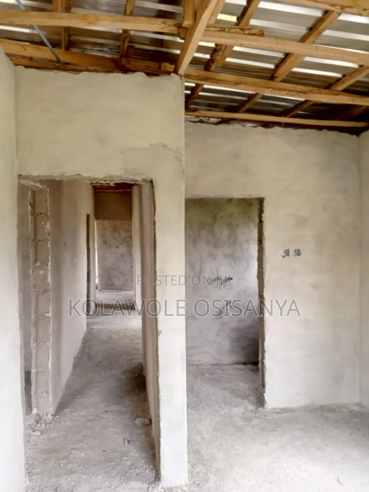 Uncompleted 4bedroom Detached Duplex in an Estate Magbon
