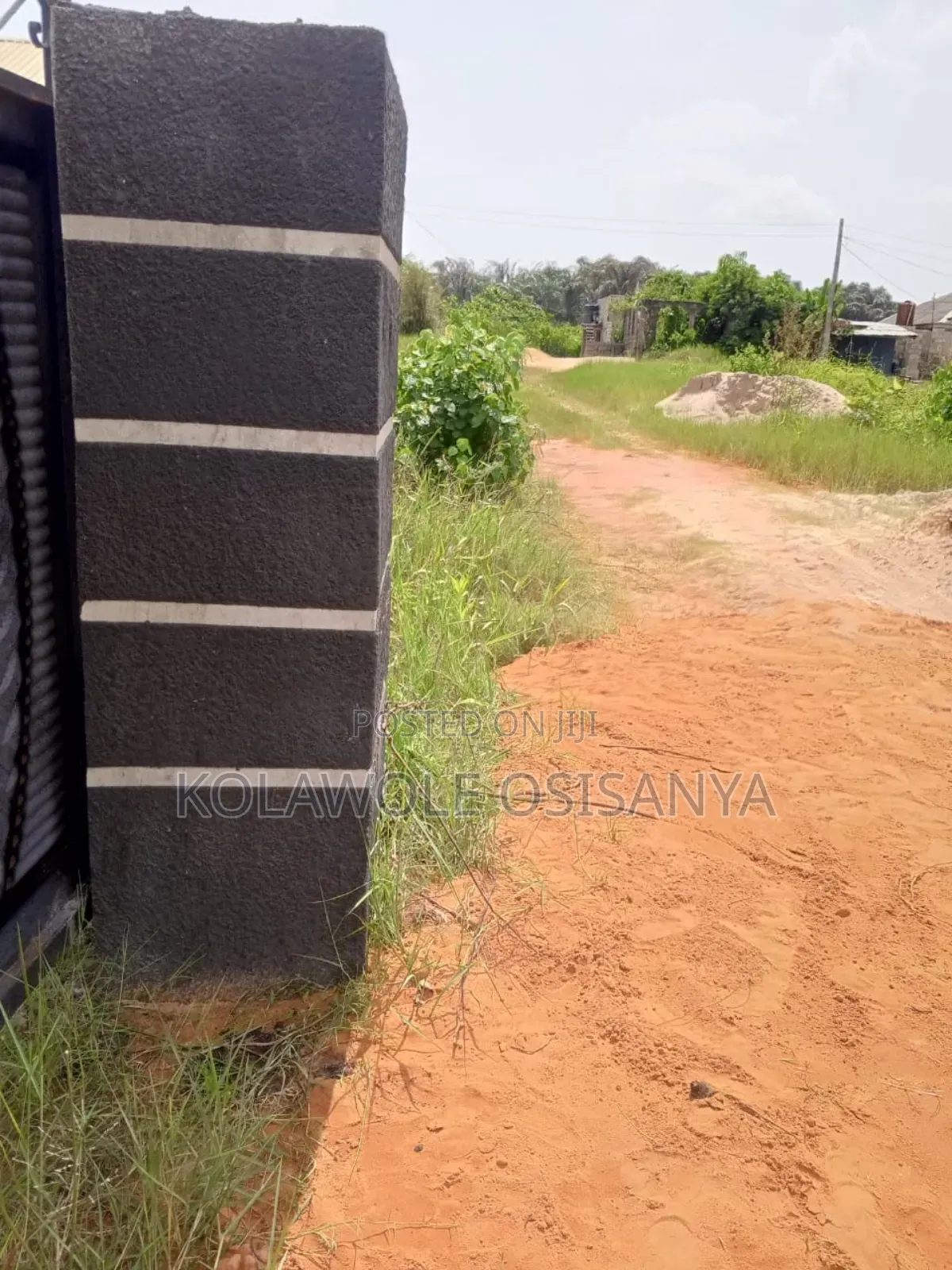 Uncompleted 4bedroom Detached Duplex in an Estate Magbon