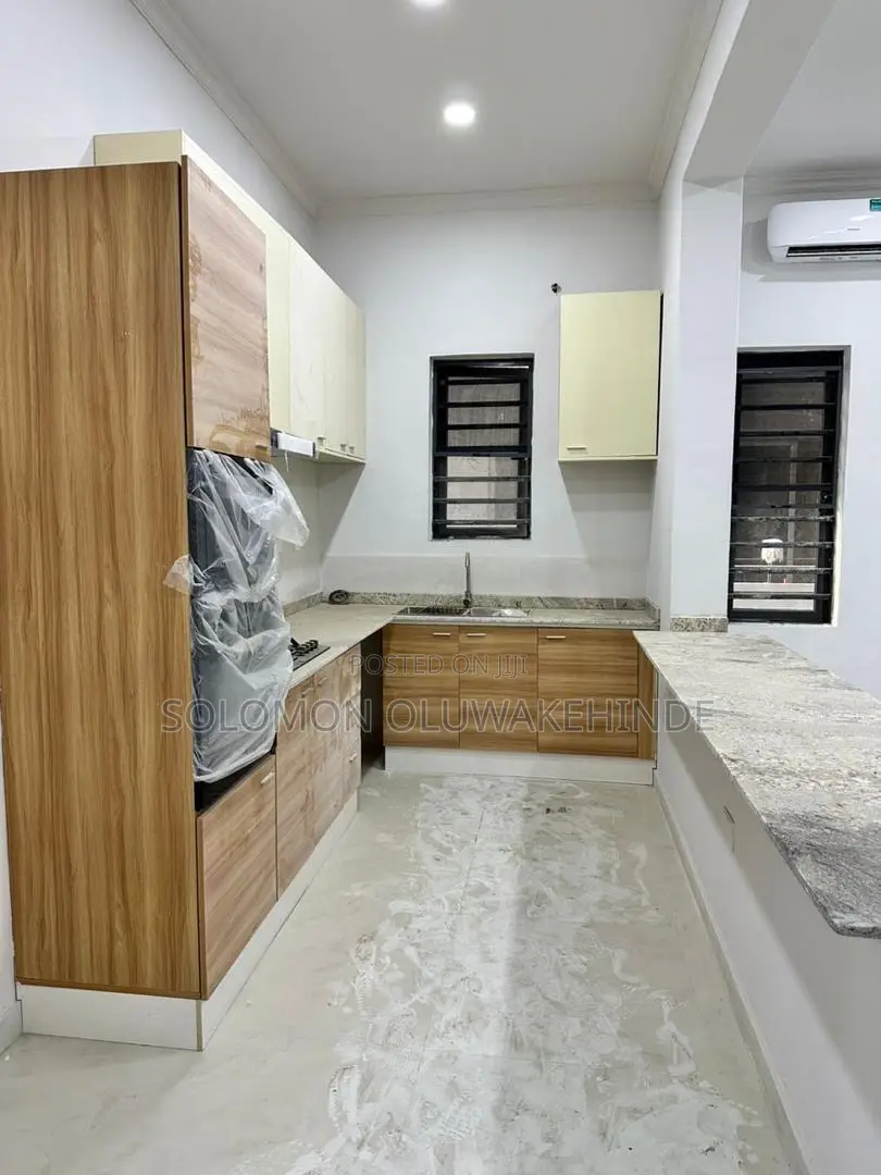 2bdrm Apartment in Estate, Ikate for sale