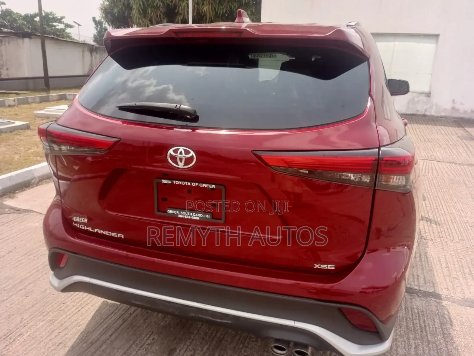 Toyota Highlander XLE AWD 2023 Burgundy