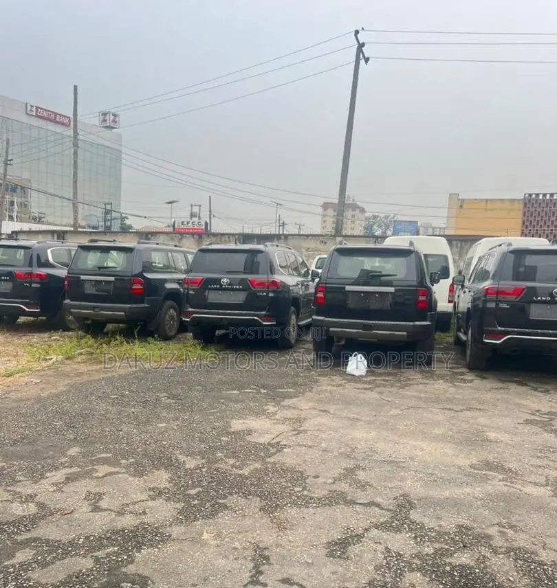 New Toyota Land Cruiser Prado 2025 Black