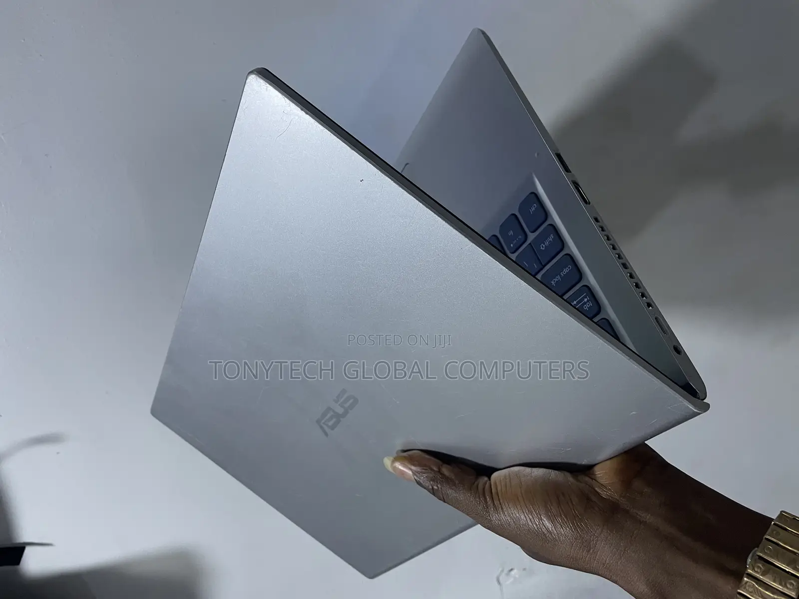 Laptop Asus VivoBook 15 X510UQ 8GB Intel Core I3 SSD 256GB