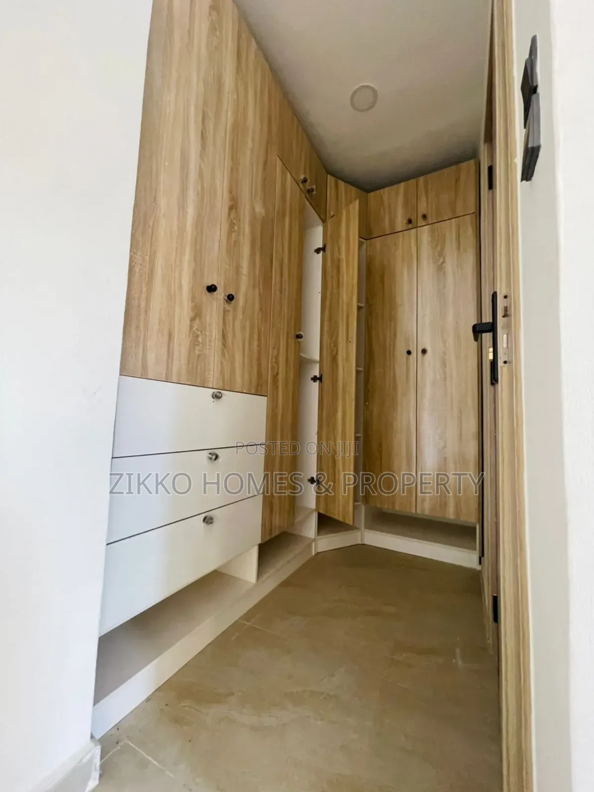 3bdrm Townhouse/Terrace in Victoria Crests Iv, Lekki for sale