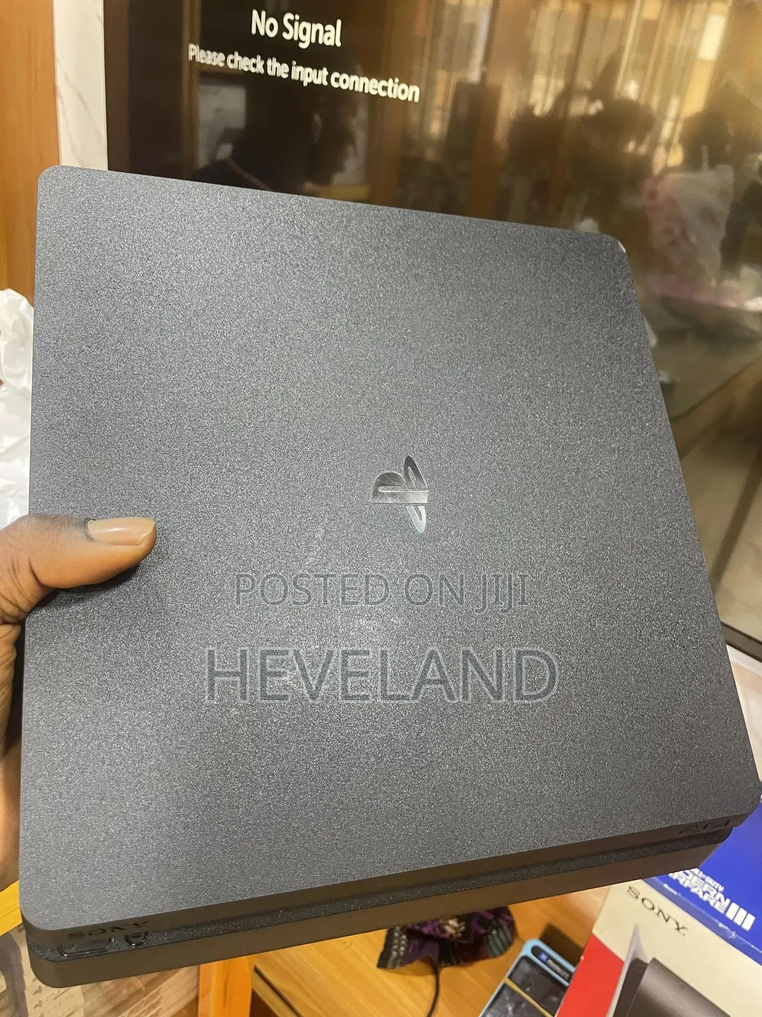 Clean Uk Used Ps4 Slim (2 Pad)