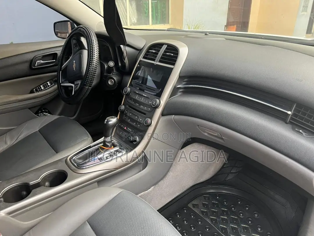 Chevrolet Malibu 2016 White