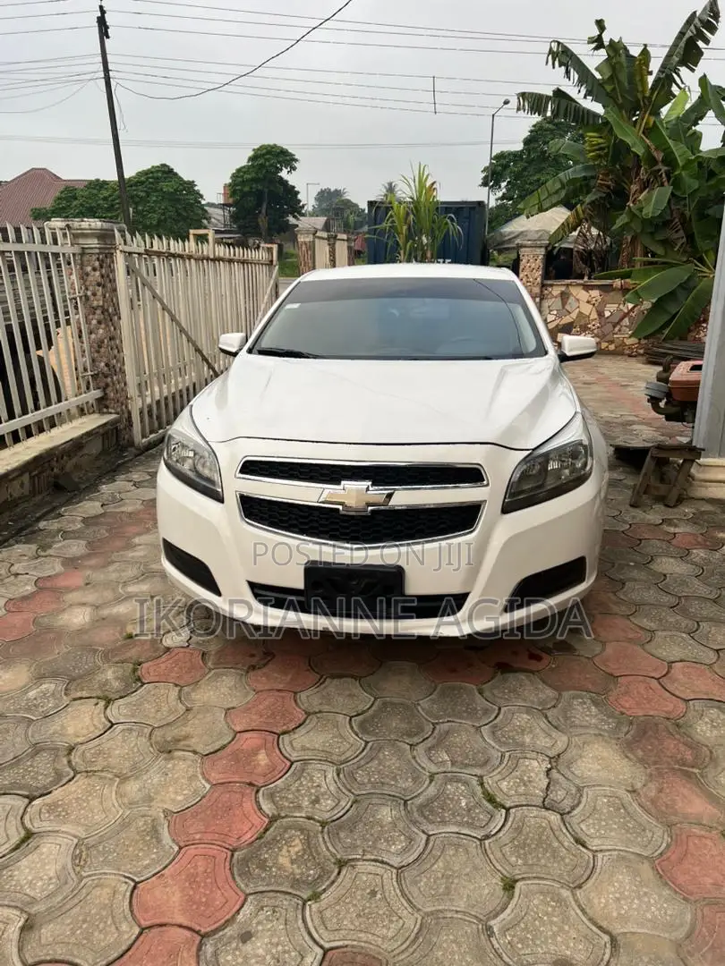 Chevrolet Malibu 2016 White