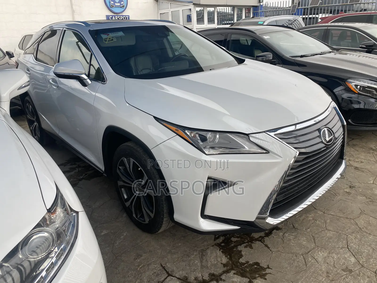 Lexus RX 350 FWD 2017 White
