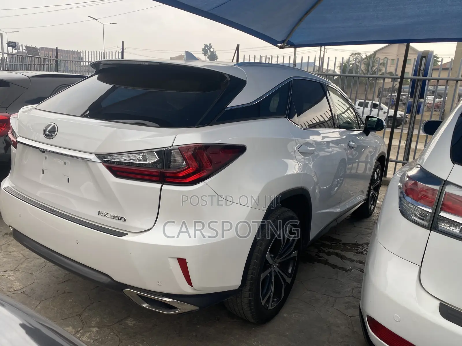 Lexus RX 350 FWD 2017 White