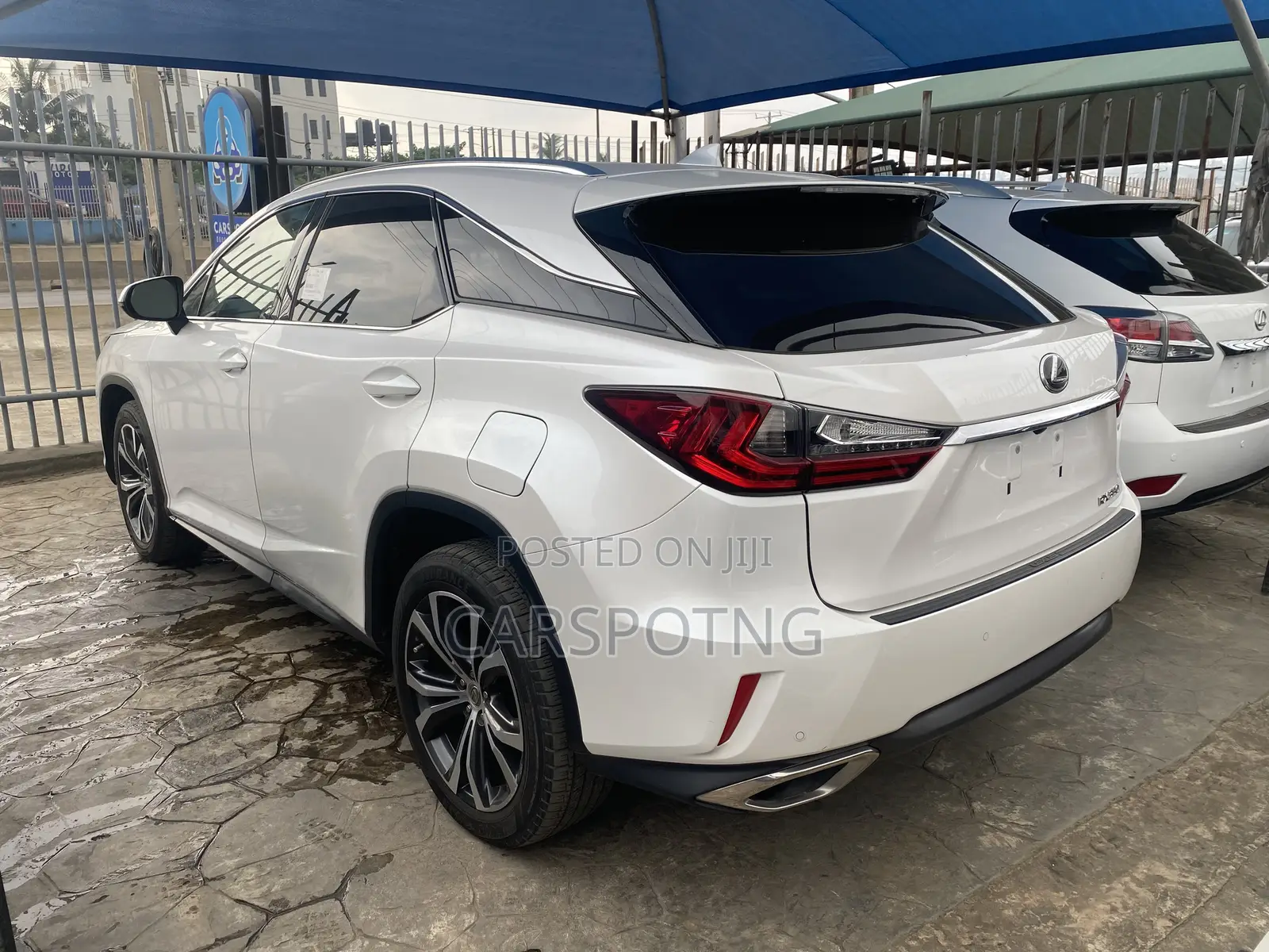 Lexus RX 350 FWD 2017 White