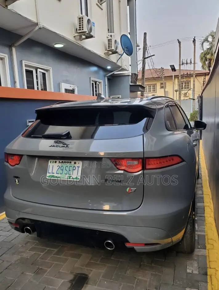 Jaguar F-Pace S 2017 Gray