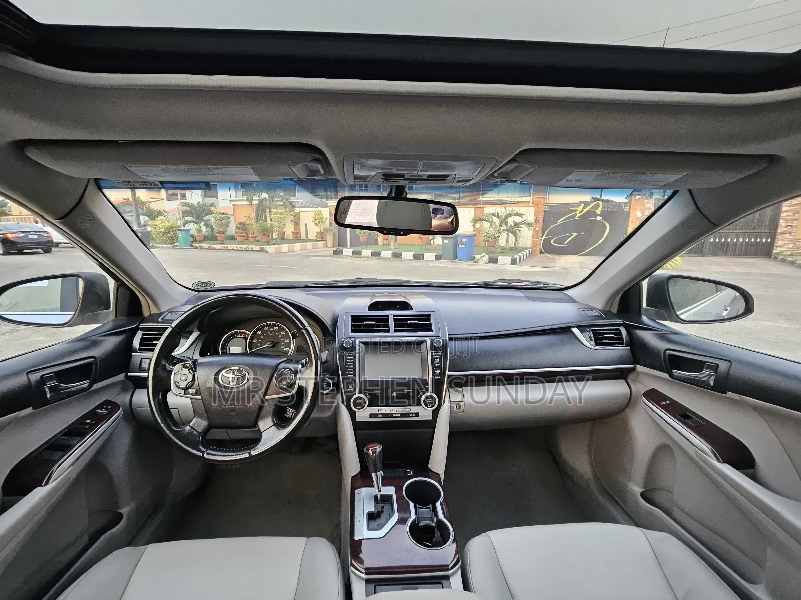 Toyota Camry XLE V6 4dr Sedan (3.5L 6cyl 6A) 2012 Silver