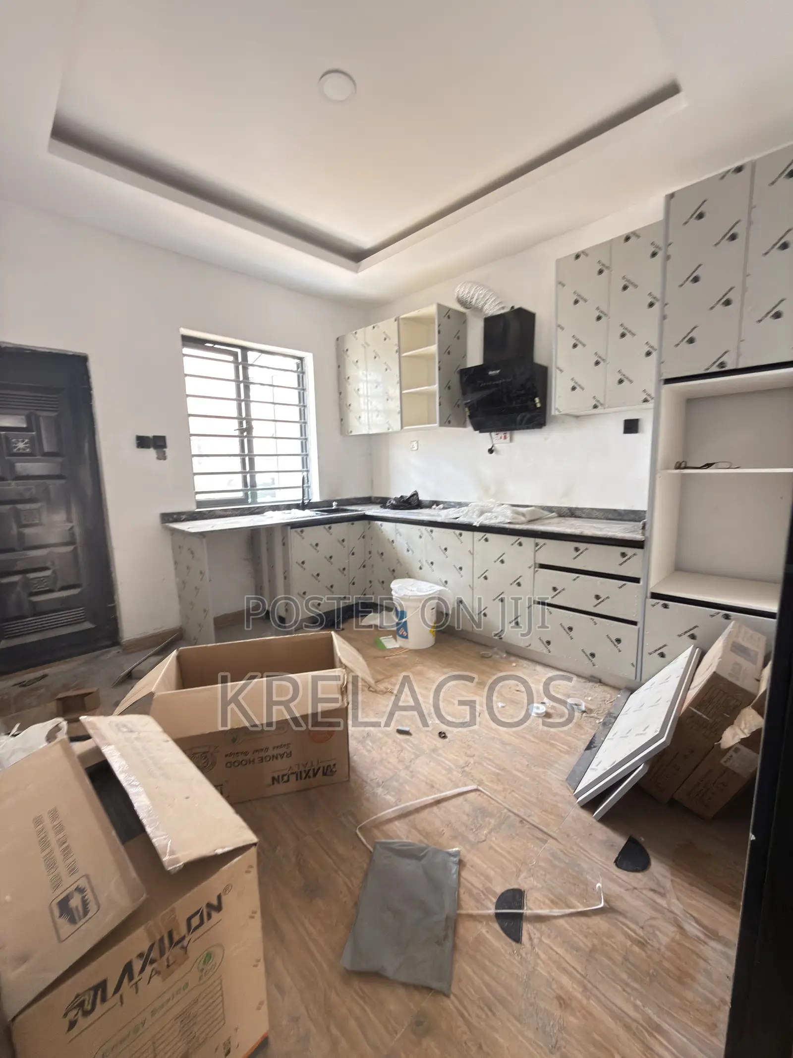 5bdrm Duplex in Orchid, Chevron for sale