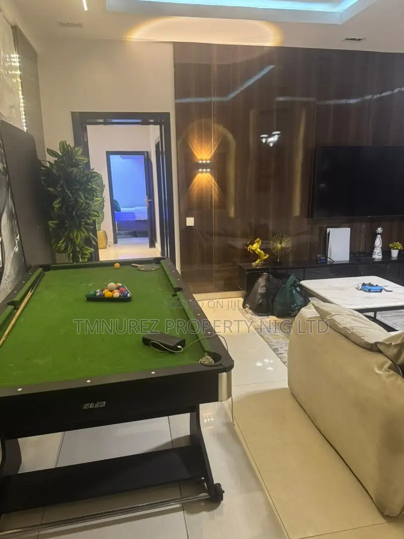 Furnished 2bdrm Apartment in Lekki Right for rent