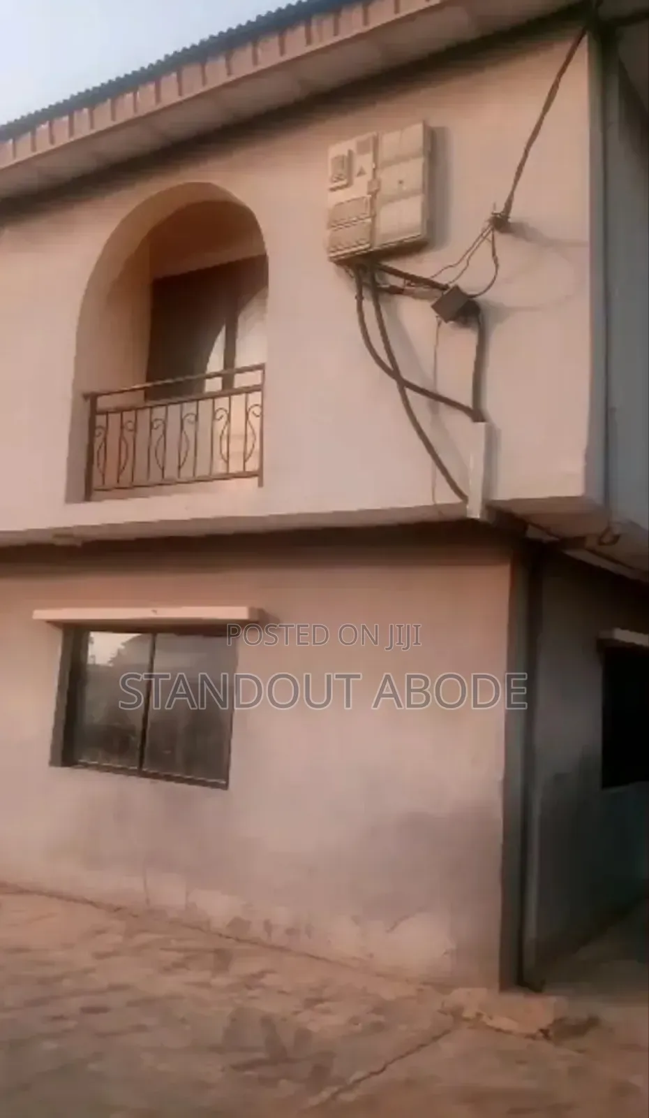 3bdrm Block of Flats in In A Good Location, Alagbado for sale