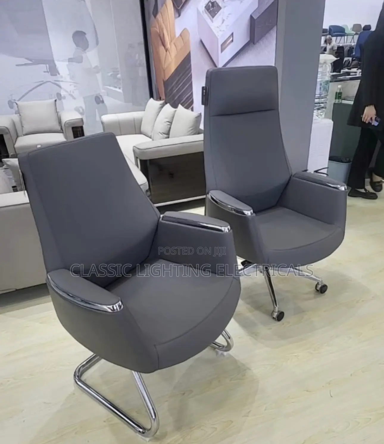 Executive Chair And Visitor Chair
