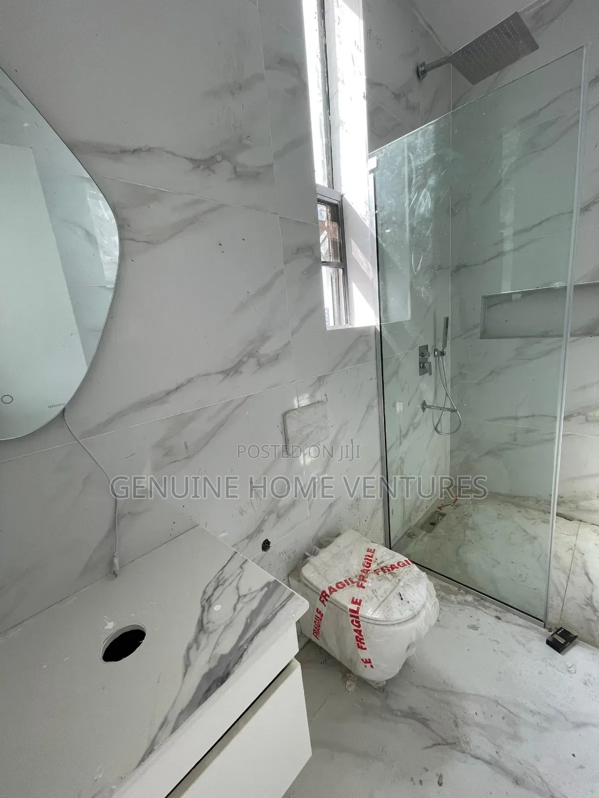 1bdrm Apartment in Lekki Phase 1 for sale