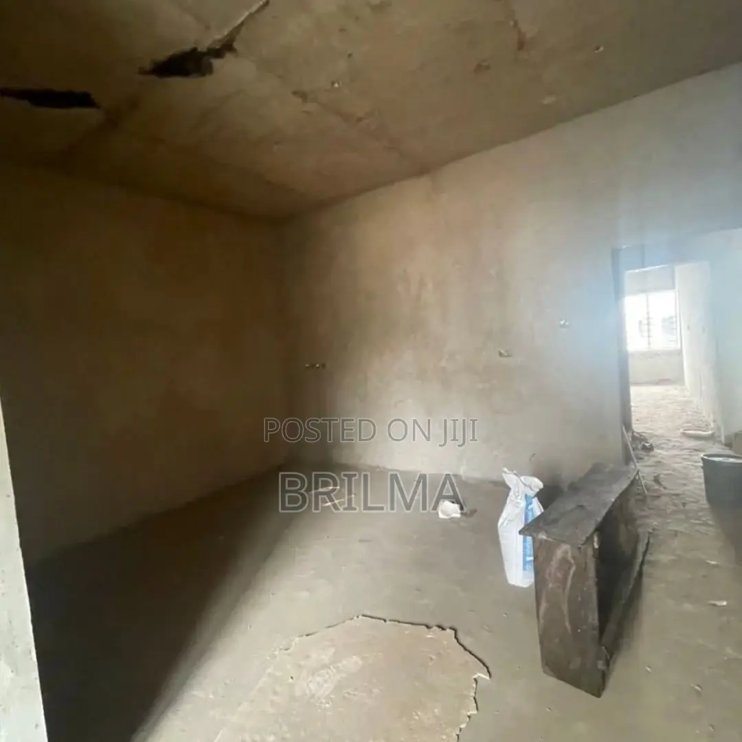 4bdrm Duplex in Dawaki for sale