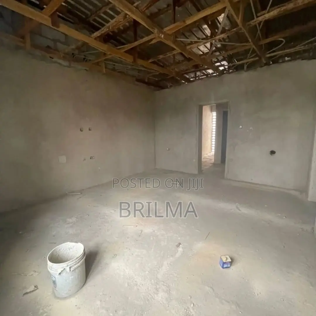 4bdrm Duplex in Dawaki for sale