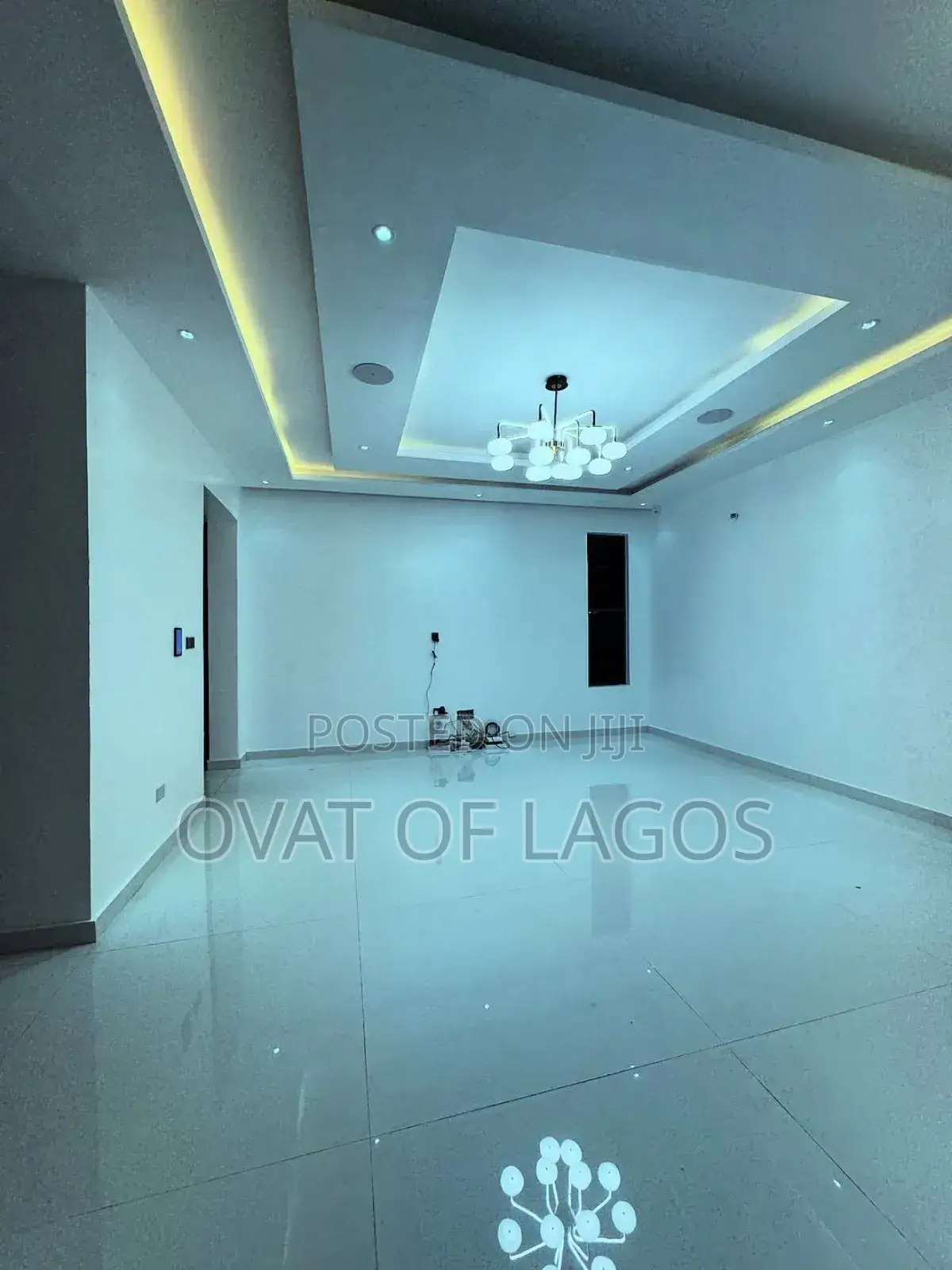 5bdrm Duplex in Sangotedo for sale
