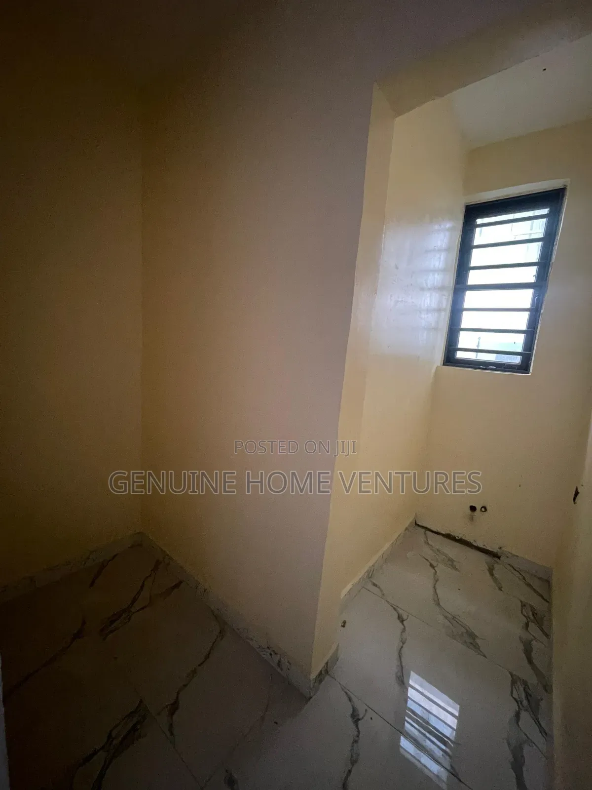 5bdrm Duplex in Lekki Phase 1 for sale