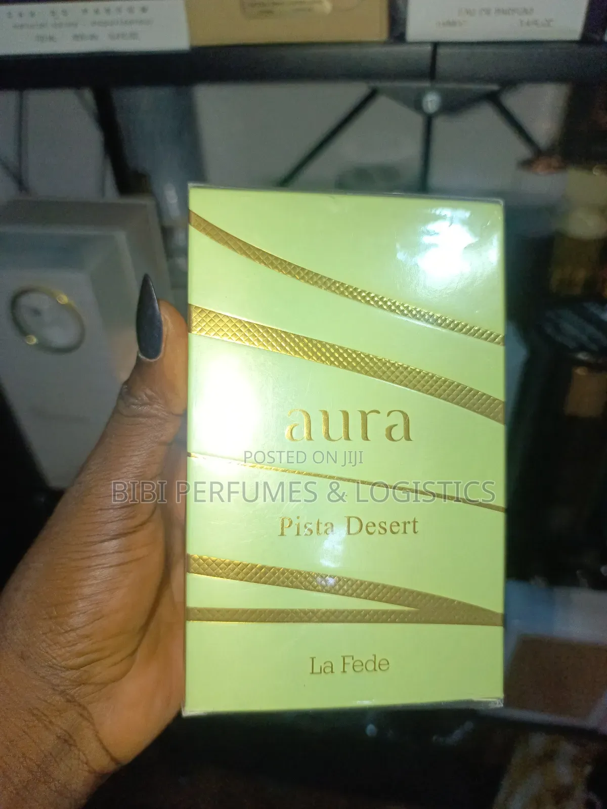 Aura Perfume