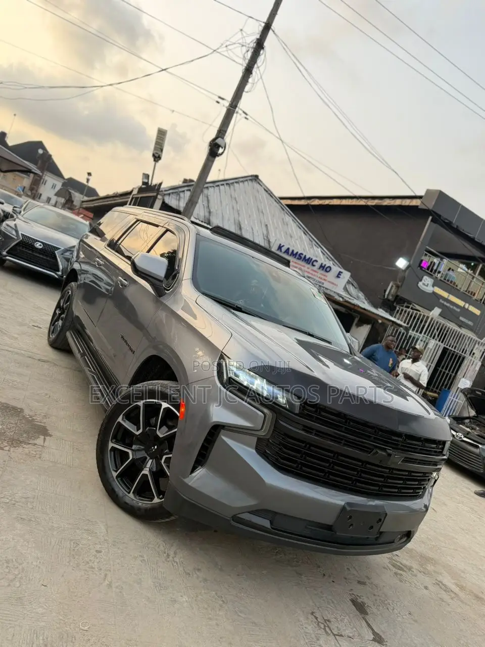 Chevrolet Suburban 2021 Gray
